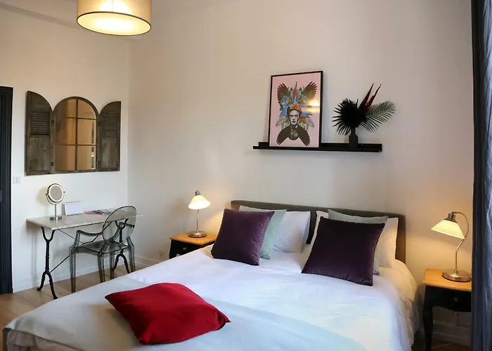 Troisieme Droite 3* 卡奥尔