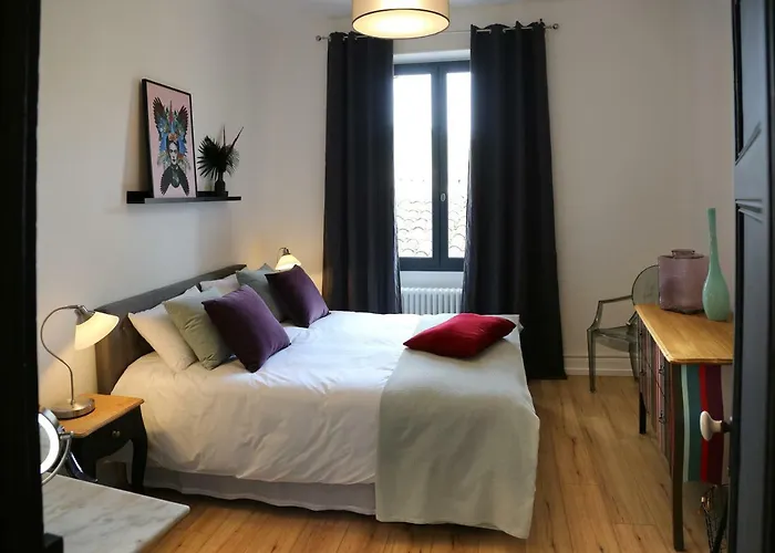 招待所 Troisieme Droite 3*